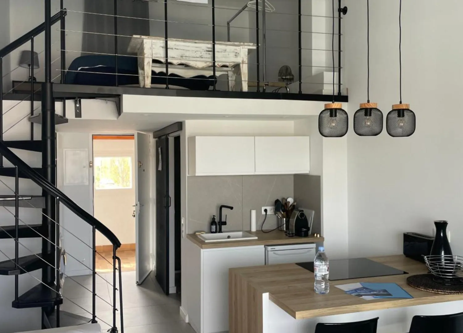 Appartement comptemporain vue mer Grimaud